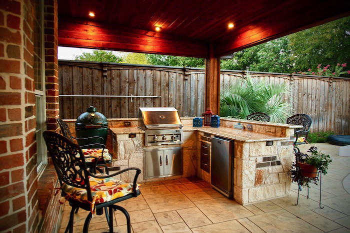1_Outdoor-Kitchen-with-toungue-and-groove-patio-cover-in-The-Woodlands-Texas.-JM-Outdoor-Kitchen