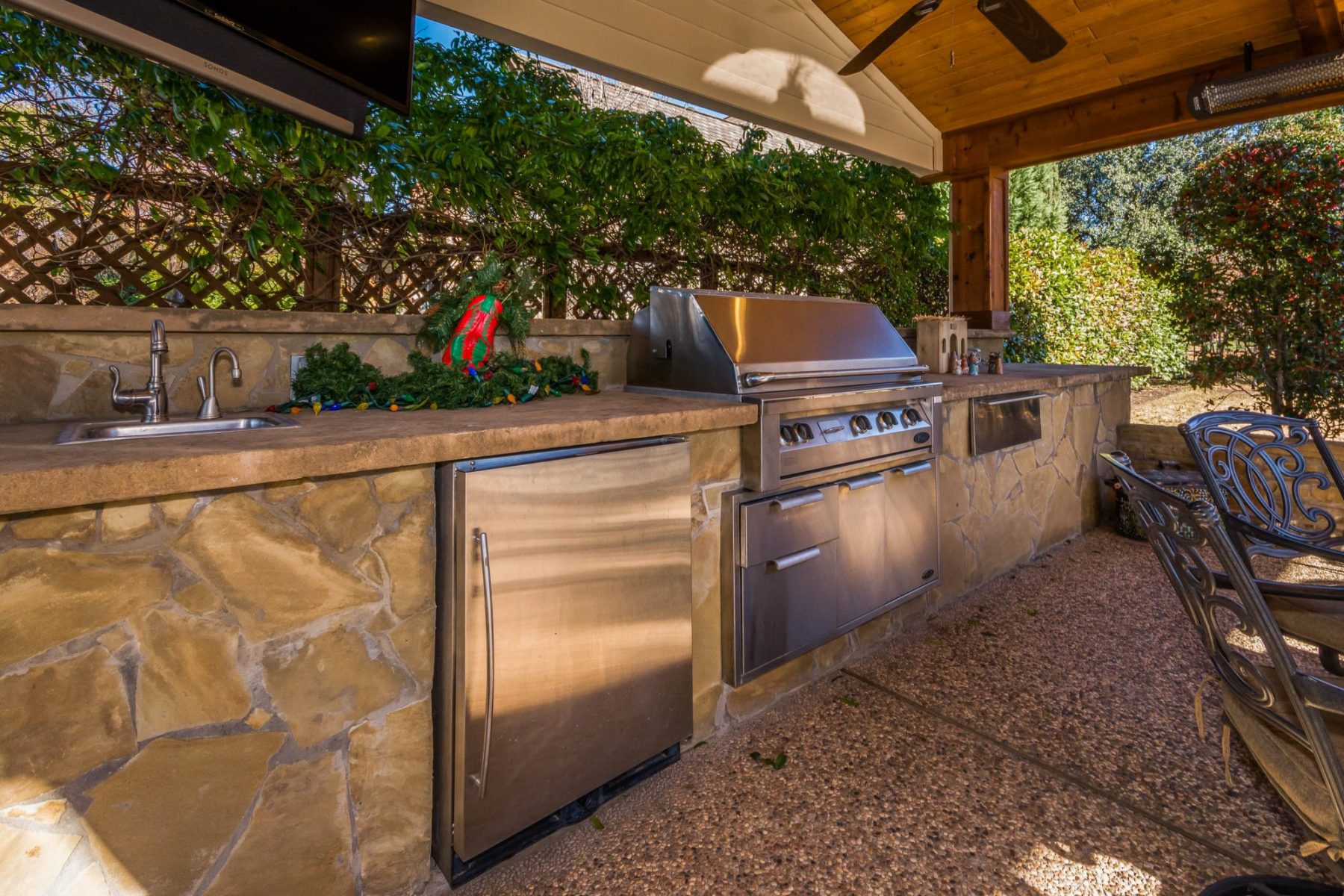 Outdoor-Kitchen-Contractor-The-Woodlands-TexasJM-Outdoor-Living