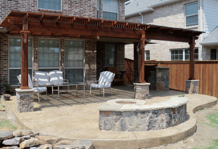 Pergola-with-outdoor-kitchen-Fire-pit-and-seting-bench-in-The-Woodlands-Texas