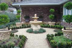 Courtyard-landscape-designer-in-The-Woodlands-Texas-1